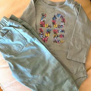 Long sleeve onesie and pant set